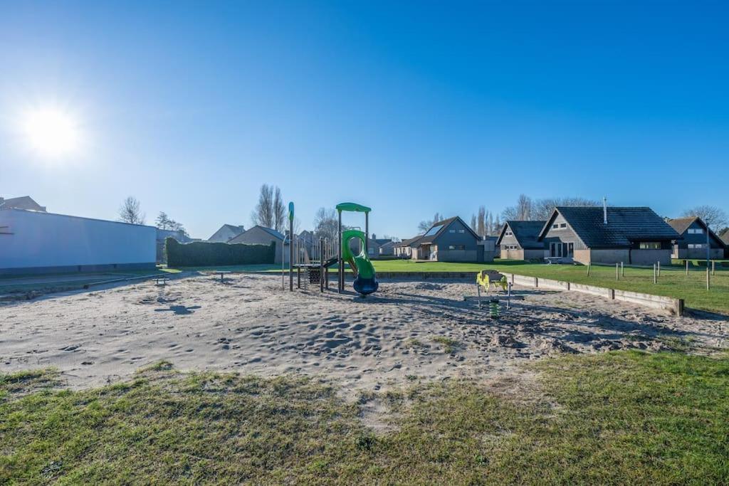 De Strandjutter 8 Persons Holiday home Middelkerke